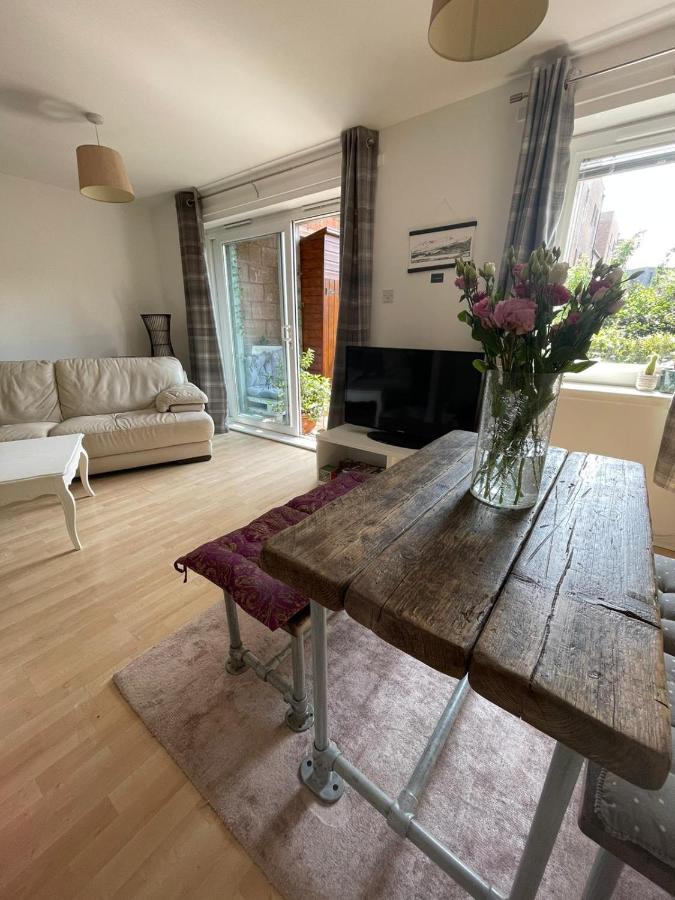 אדינבורו Pass The Keys Lovely 2Bedroom Flat With Balcony מראה חיצוני תמונה