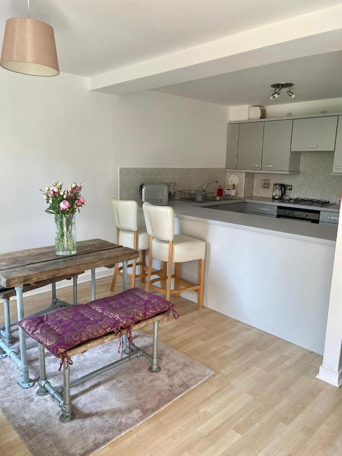 אדינבורו Pass The Keys Lovely 2Bedroom Flat With Balcony מראה חיצוני תמונה