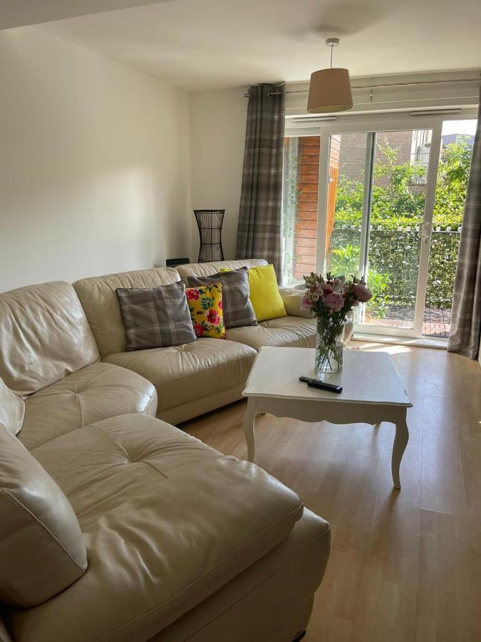 אדינבורו Pass The Keys Lovely 2Bedroom Flat With Balcony מראה חיצוני תמונה