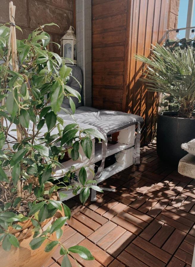 אדינבורו Pass The Keys Lovely 2Bedroom Flat With Balcony מראה חיצוני תמונה