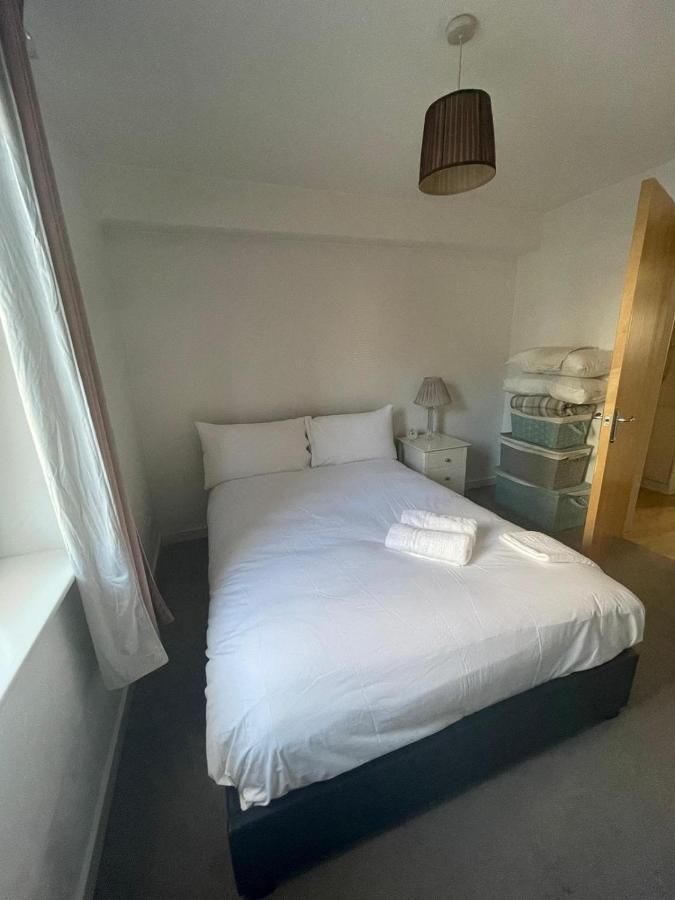 אדינבורו Pass The Keys Lovely 2Bedroom Flat With Balcony מראה חיצוני תמונה